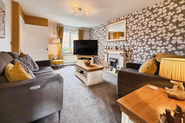 14 Moorhouse Close, Telford photo 2