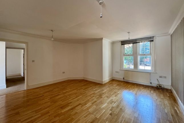 Flat 2, Worthing photo 2