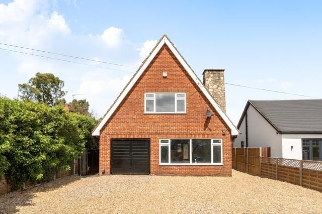 305, Feltham Hill Road, Ashford photo 4
