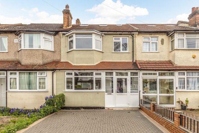 Thumbnail Property to rent in Glenister Park Road, London