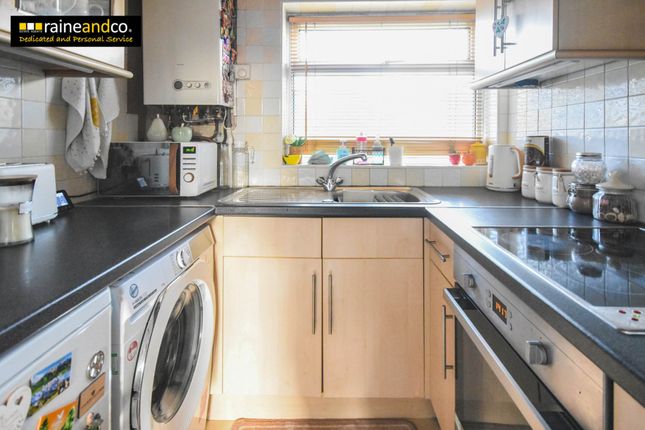 22, Northdown Road, Hatfield photo 3