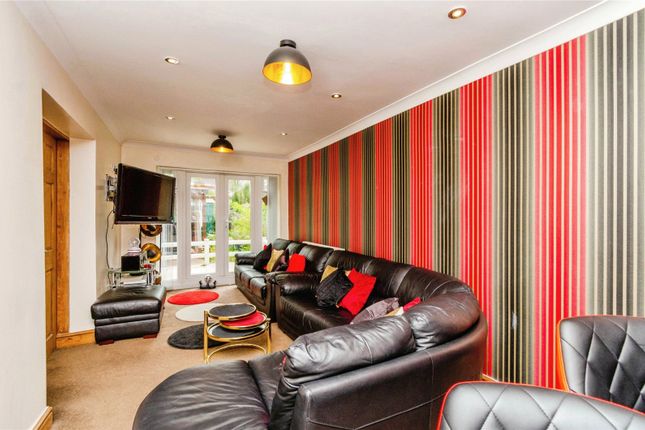 27, Raven Road, West Midlands photo 4