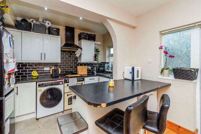 91, Crathorne Avenue, Wolverhampton photo 3