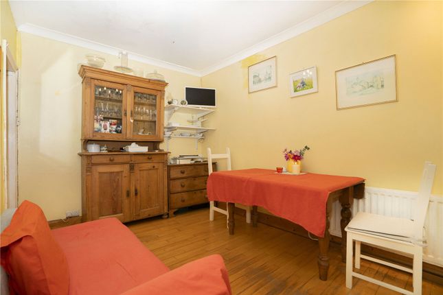 60, Manor Grove, Richmond photo 3
