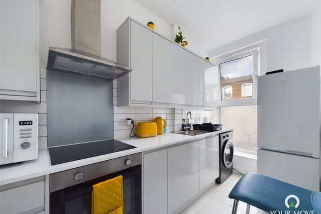 Flat 3,, 43 Canterbury Road, Kent photo 2