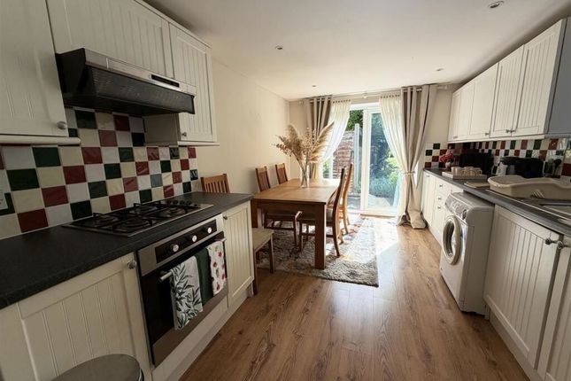 1-bed house on 4 Victoria Cottage, School Lane, Sevenoaks, £250,000