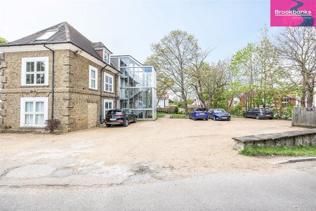 Thumbnail Flat for sale in Rowhill Road, Swanley