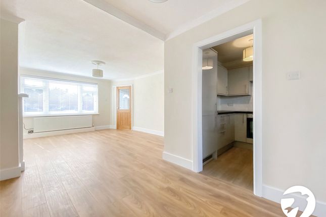 67, Harman Drive, Kent photo 4