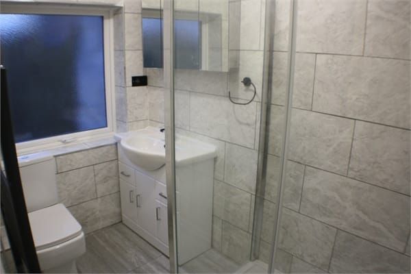 46b, Redhill Drive, Edgware photo 4