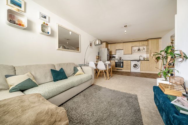 Living/Kitchen