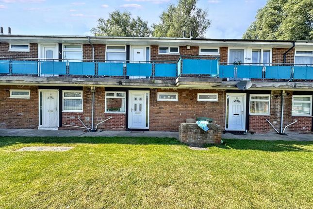 82, Kearsley Close, Whitley Bay photo 3