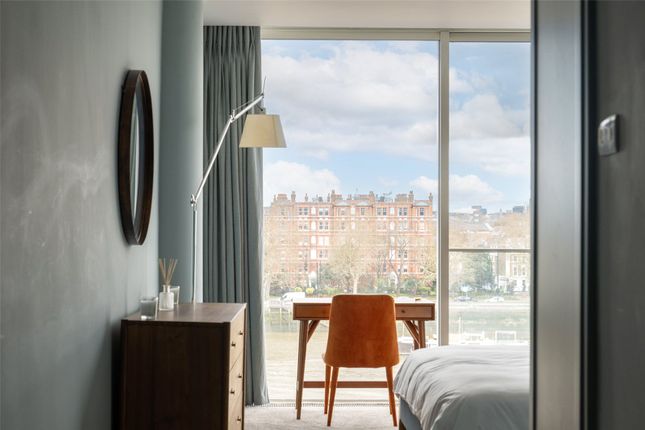 Flat for sale in Riverside One, Hester Road, Battersea, London