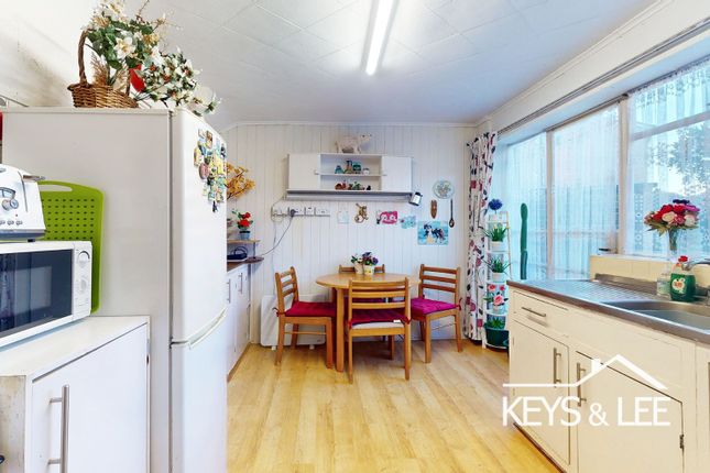 End terrace house for sale in Highfield Road, Collier Row, Romford