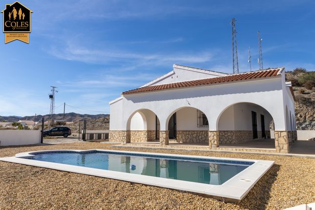 Villa for sale in Los Carrascos, Arboleas, Almería, Andalusia, Spain
