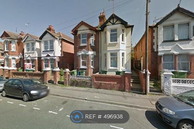 4 bedroom semi-detached house to rent in Newcombe Road, Southampton