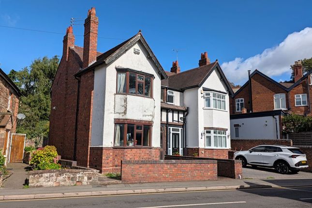 3 Bedroom Semi-Detached in WV6 8SD