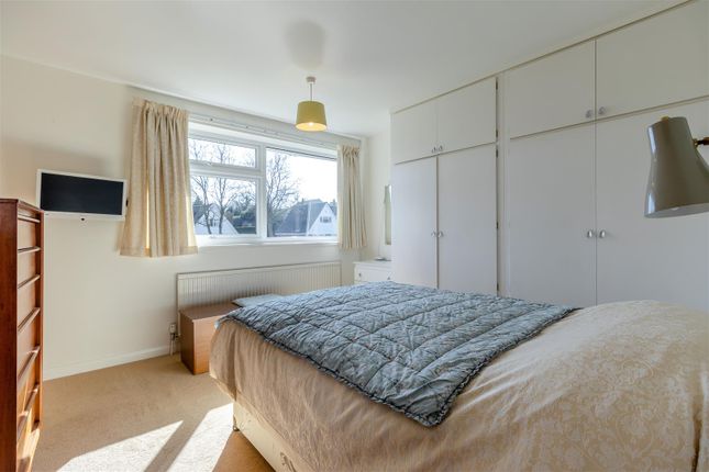 8642024-Interior05.Jpg