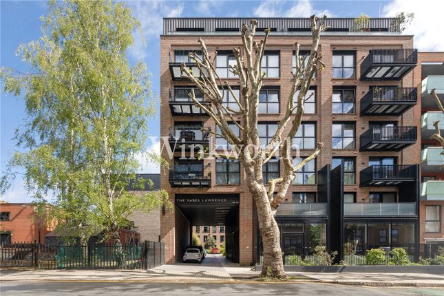 Flat for sale in Lawrence Road, London