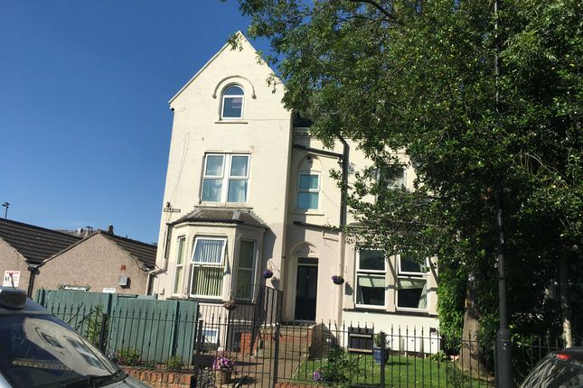 Thumbnail Flat to rent in Flat 1, 14 Avenue Road, Doncaster, South Yorkshire