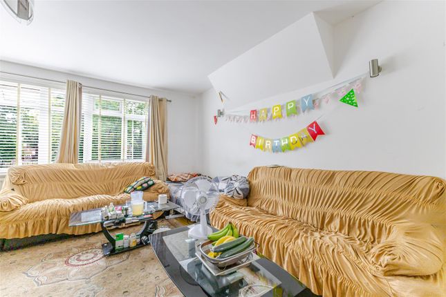 4 Jaykay House, 39, High Road, Uxbridge photo 4