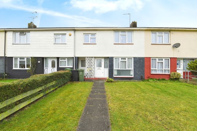 Thumbnail Terraced house for sale in Mollands, Basildon, Essex