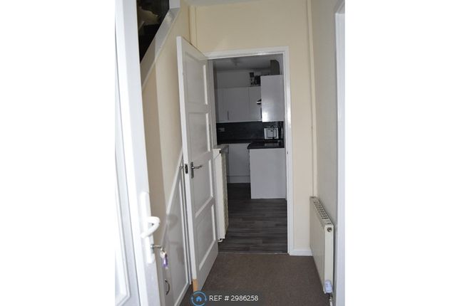 Rydal Crescent, Chesterfield photo 4