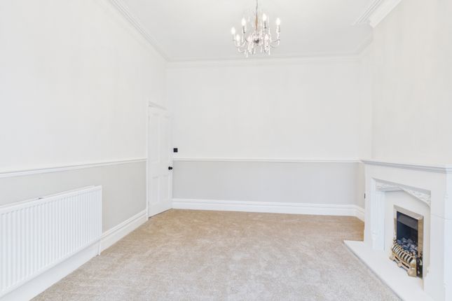 124, Henrietta Street, Ashton-under-Lyne photo 4