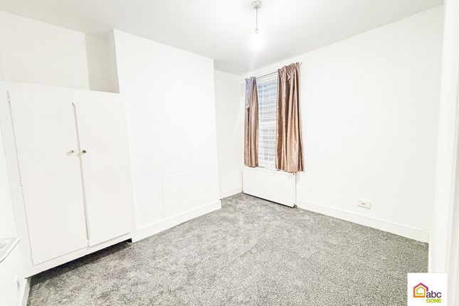102a Western Road, London photo 3