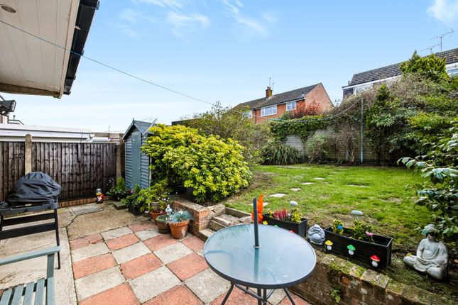 Petworth Drive, West Sussex photo 4