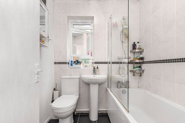 End terrace house for sale in Roegate Drive, St. Annes Park, Bristol