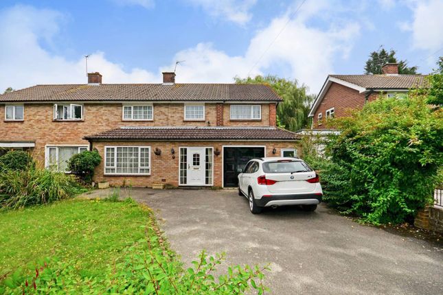 4 Bed Semi Detached House To Rent In Hunts Close Park Barn