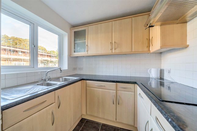 Flat 34, Brook Court, 78, Wordsworth Drive, Sutton photo 2