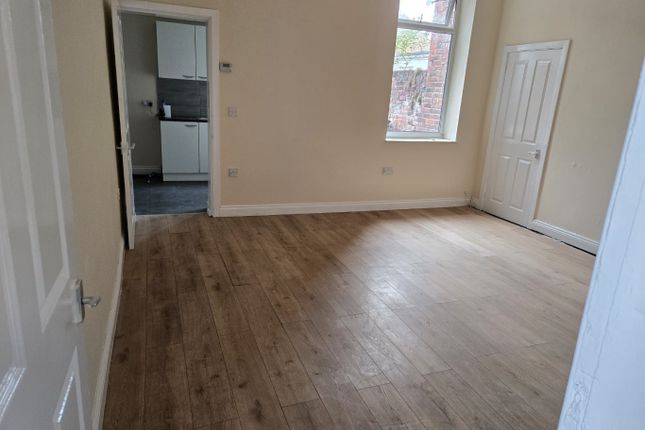 18, Second Avenue, Ashington photo 3