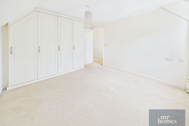 44 Pritchard Court, Cardiff Road, Cardiff photo 4