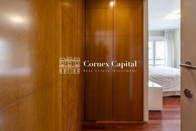 Apartment for sale in Street Name Upon Request, Barcelona, Es