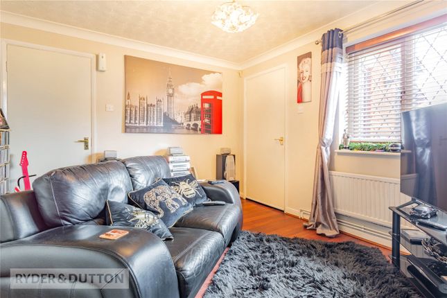 14a,, Barratt Gardens, Middleton photo 4