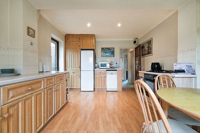 8 Mount Pleasant, Epsom photo 3