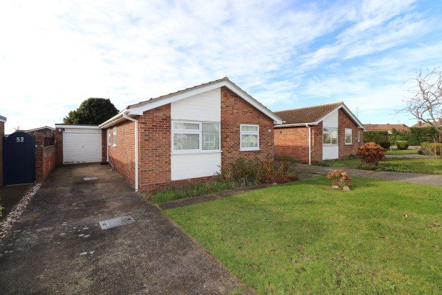 Thumbnail Bungalow to rent in Rochford Way, Walton On The Naze