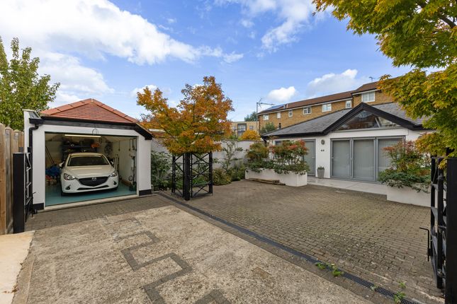 Southfield Road, London photo 3