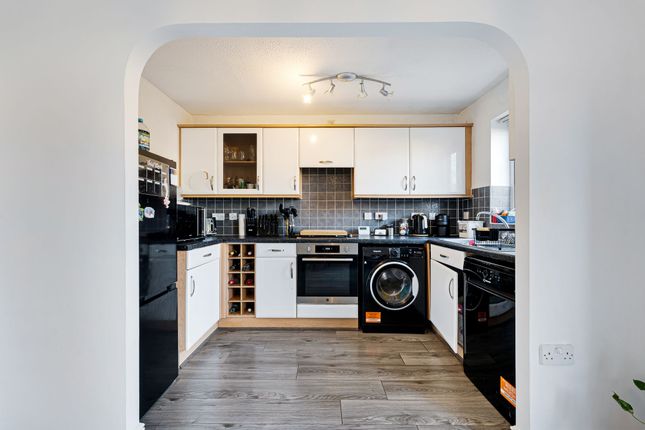 44 Brackenwood Drive, Widnes photo 3
