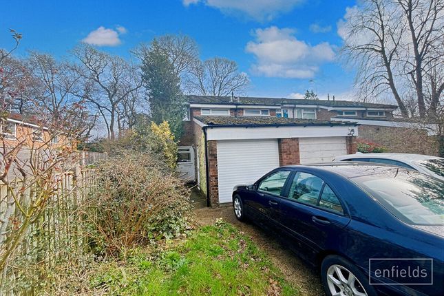 End terrace house for sale in Fitzroy Close, Southampton