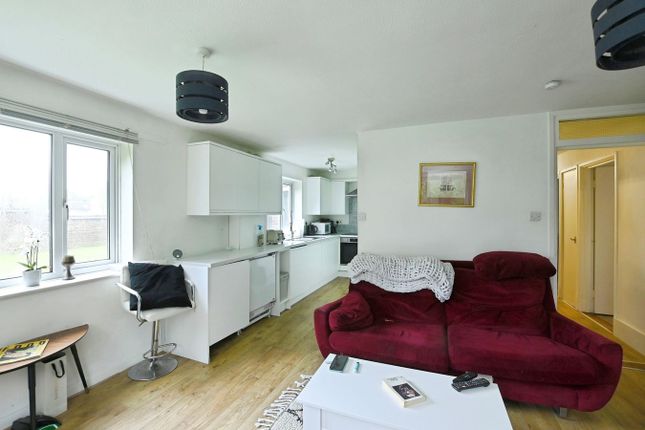 Britnell House, North Road, Petersfield photo 3