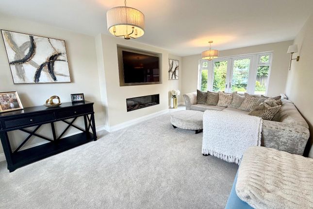 8, Kilvington Grove, Middlesbrough photo 2
