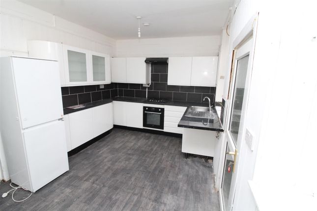 Property to rent in Cavendish Place, Blackburn