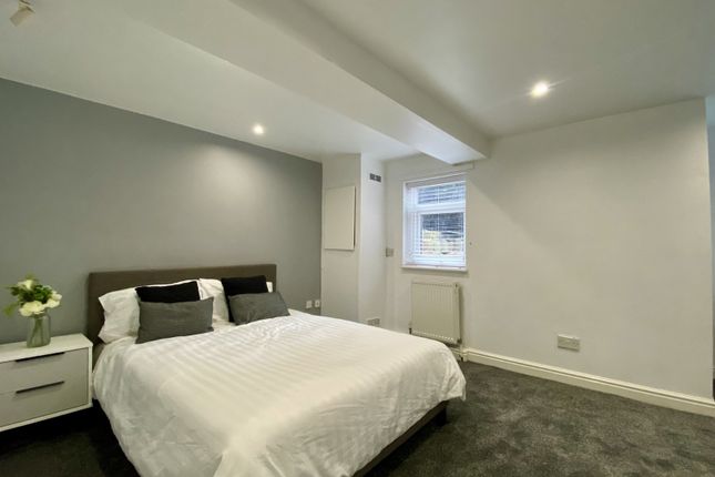 St. Anns Avenue, Leeds photo 5