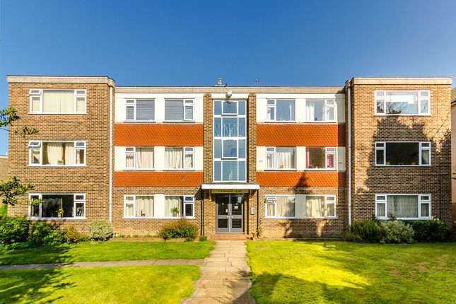 Thumbnail Flat to rent in Southlands Grove, Windsor Court