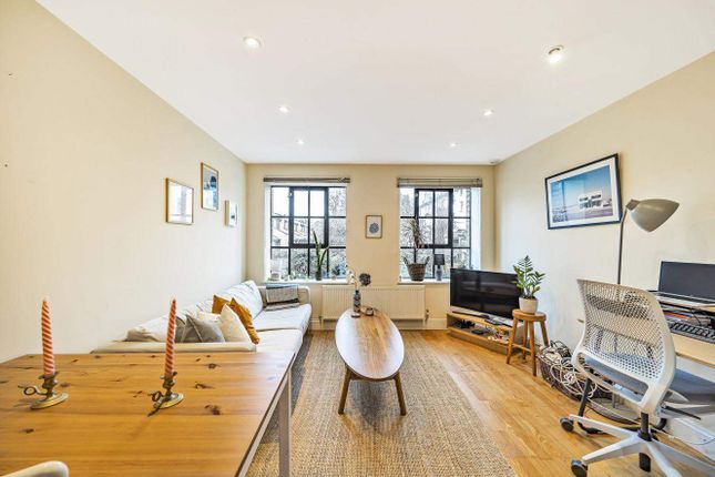 Thumbnail Flat for sale in Orleston Road, London