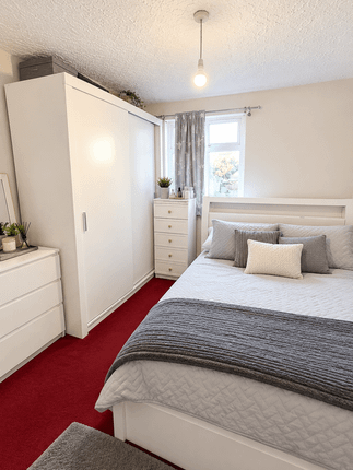 45, Solander Gardens, LONDON photo 3