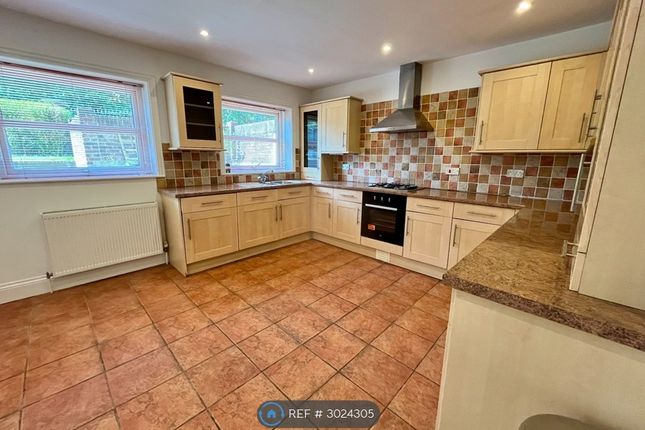 Flat, Craneswater Apartments Craneswater Park, Southsea photo 5