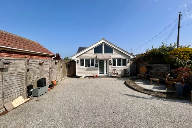 62, California Crescent, Great Yarmouth photo 2